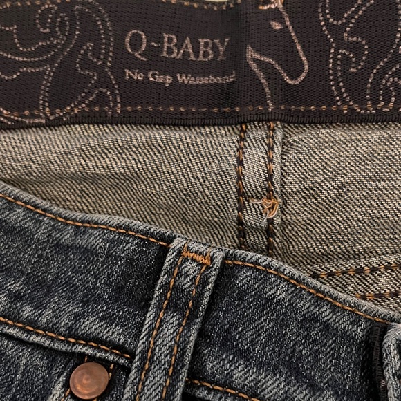 Wrangler Indigo Denim Jeans with Contrast Stitching - Picture 5 of 8